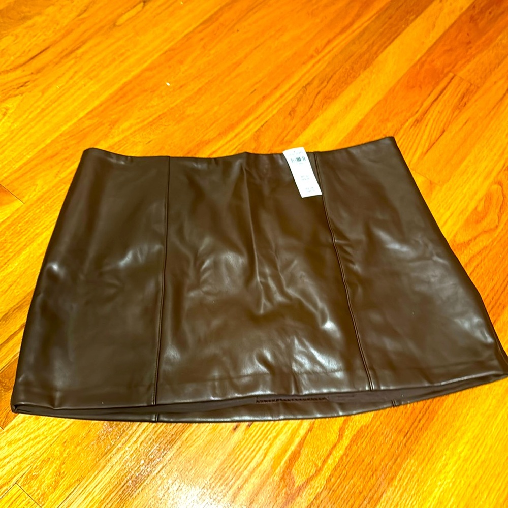 Abercrombie & Fitch XL Dark brown vegan leather mini skort